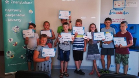 Dzieci z Radomia zakończyły przygodę z programowaniem gier organizowanych przez Fundację Girls Code Fun. 